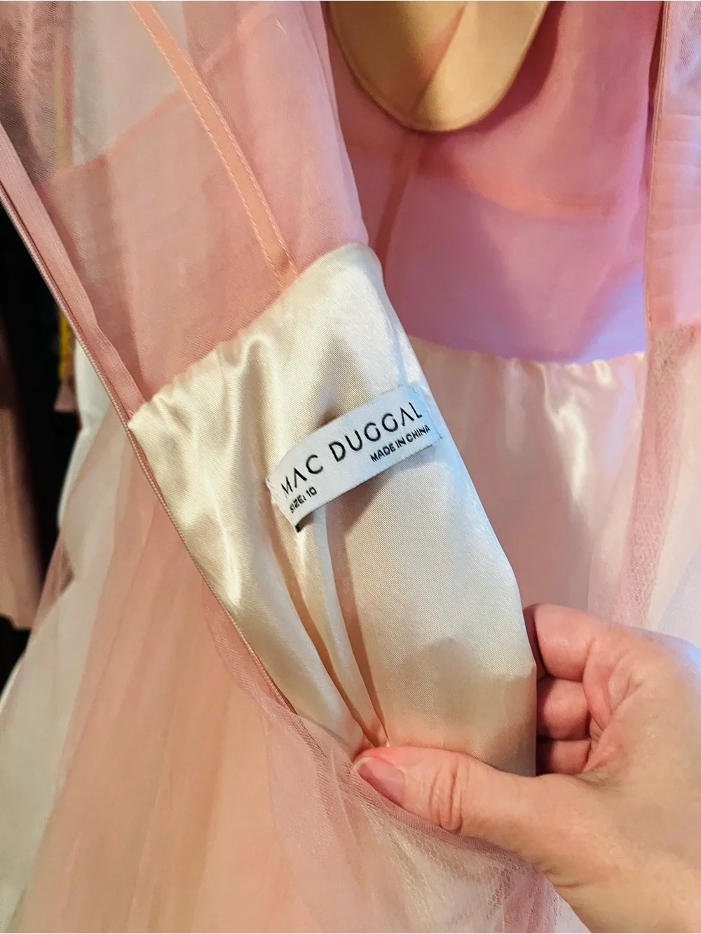 Mac Duggal ombre tulle ballgown size 10 worn once - Picture 3 of 3